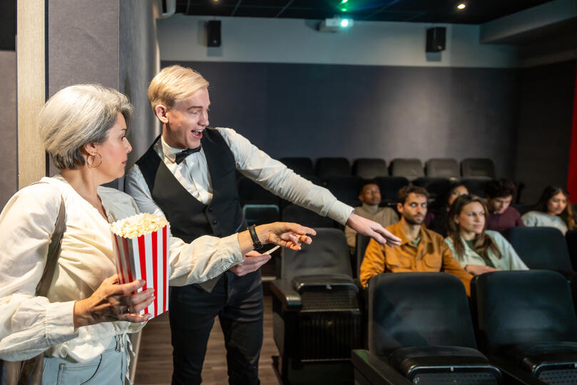 CINE